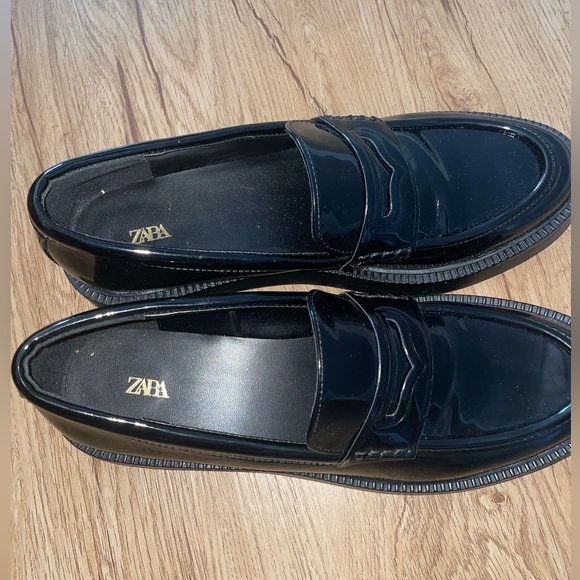 ZARA Loafers size 41 - Picture 2 of 3